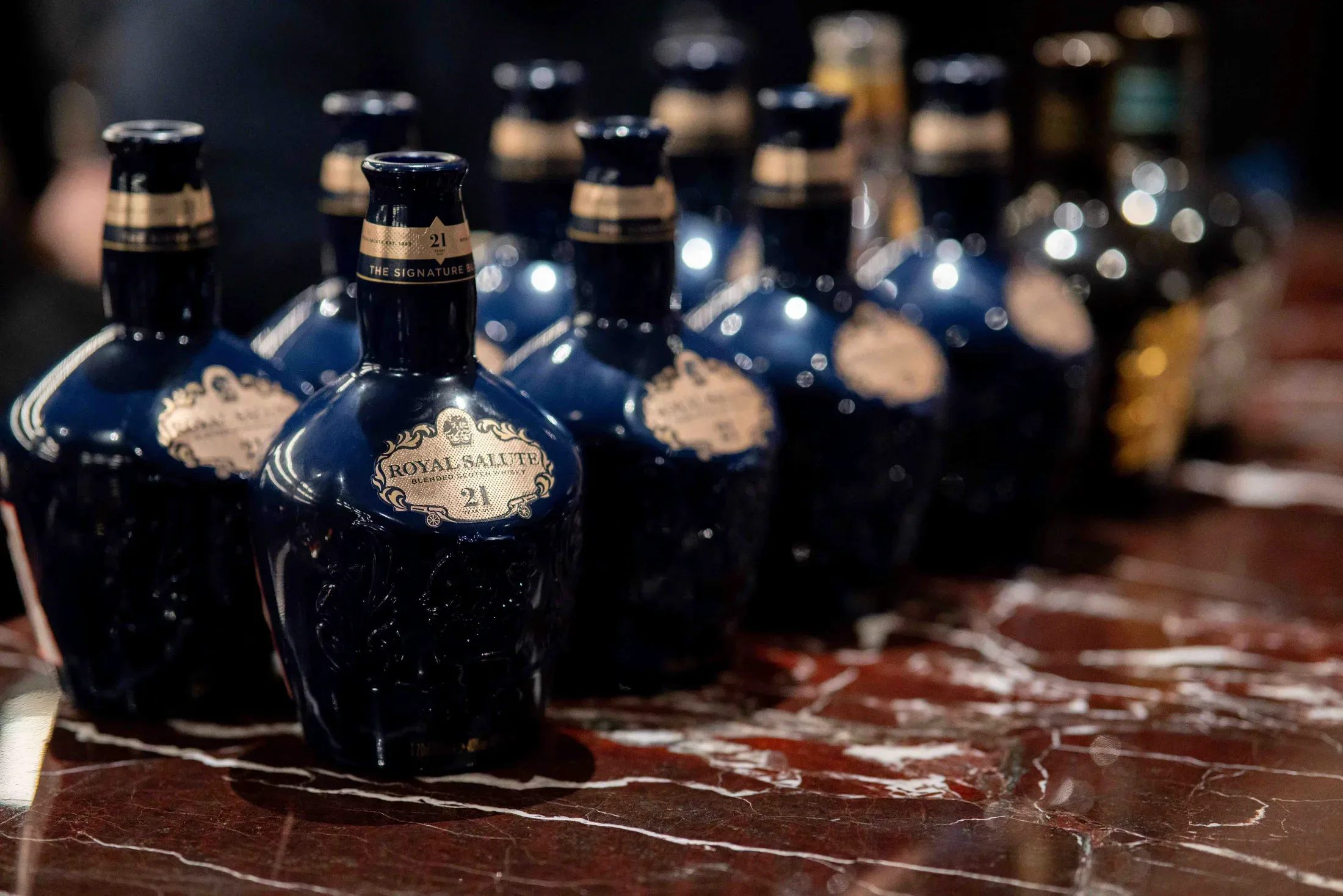 Royal Salute - Chivas Brothers — Firma çalışması